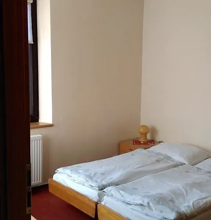 Nezvalka 3*
